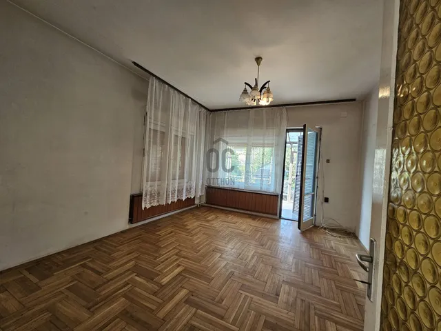 Eladó ház Budapest XVIII. kerület, Újpéteritelep 159 nm