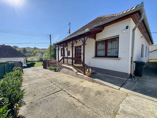 Eladó ház Berkenye 122 nm