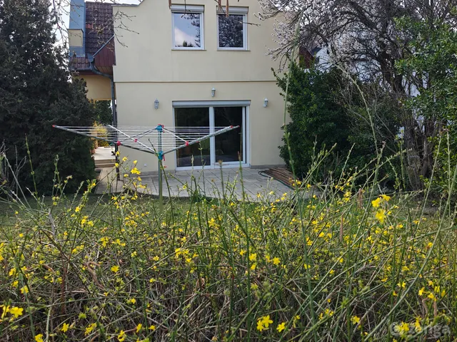 Eladó ház Csömör 207 nm