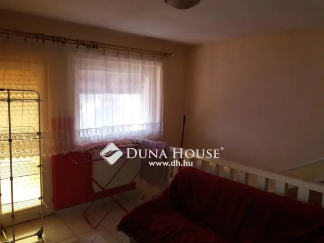 Eladó ház Tatabánya, Erőmű lakótelep 140 nm