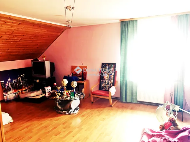 Eladó ház Tatabánya 273 nm