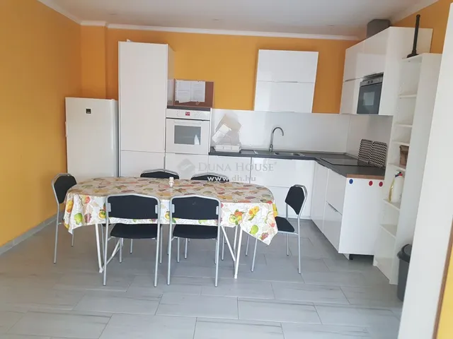 Eladó ház Tatabánya 141 nm