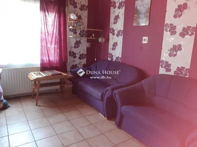 Eladó ház Dunaalmás 120 nm