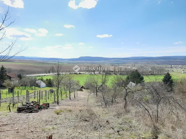 Eladó telek Héreg 1676 nm