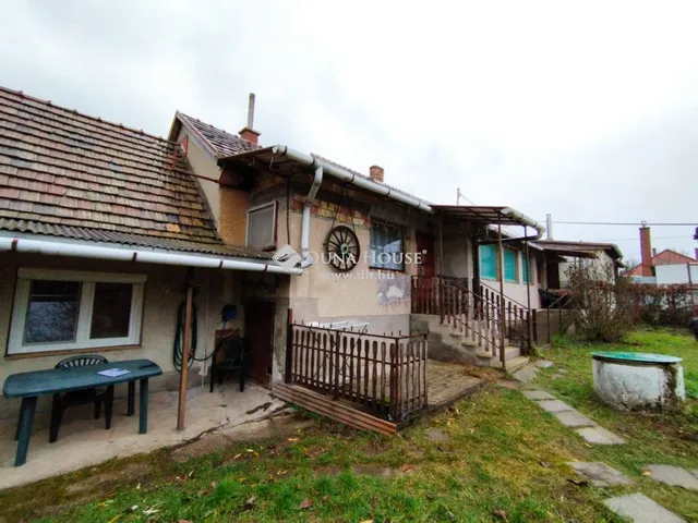 Eladó ház Környe 120 nm