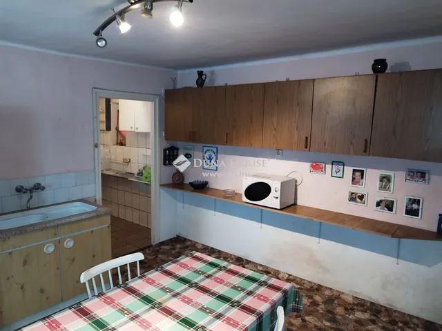 Eladó ház Környe 120 nm
