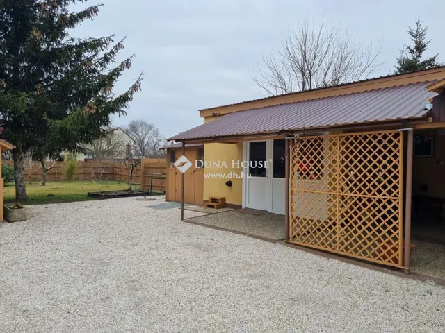 Eladó ház Bábolna 120 nm
