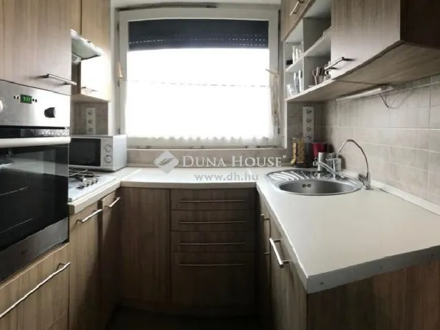 Eladó ház Tatabánya 250 nm