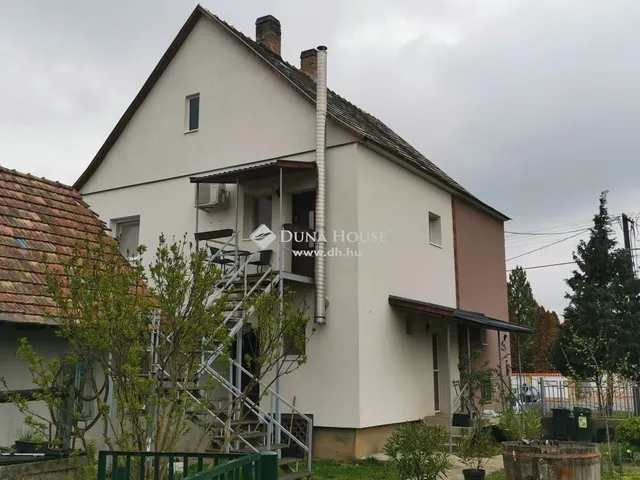 Eladó ház Kecskéd 129 nm