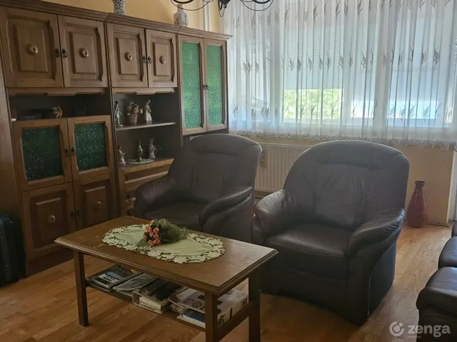 Eladó lakás Szekszárd 70 nm
