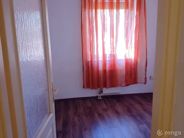 Eladó lakás Szeged, Makkosház 45 nm