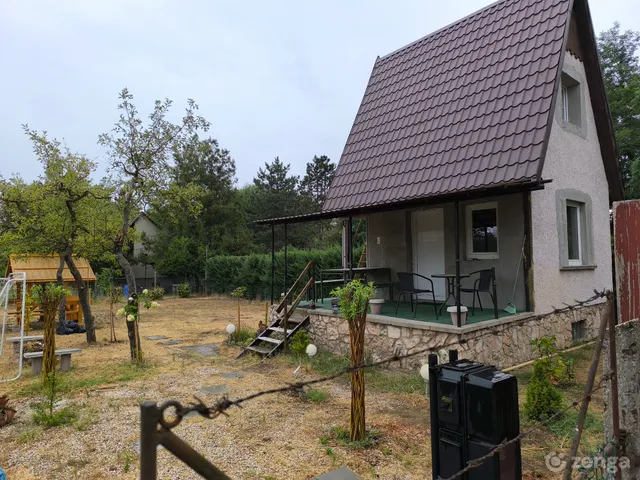 Eladó nyaraló Oroszlány, Balin utca 30 nm