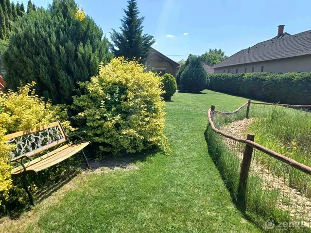 Eladó ház Kecskemét, Kadafalva 150 nm