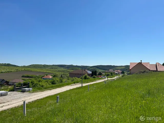 Eladó telek Egerszalók 640 nm