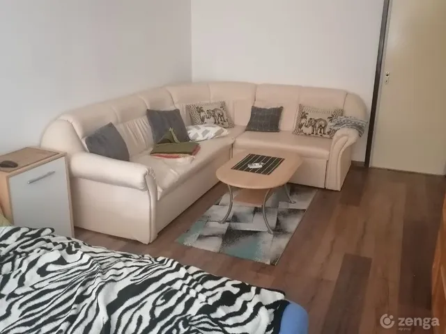 Eladó lakás Komló, Szilvás 56 nm