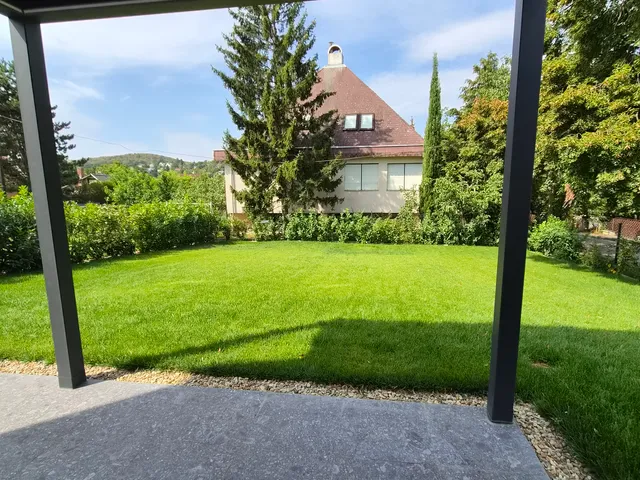 Eladó ház Budapest II. kerület, Máriaremete 149 nm