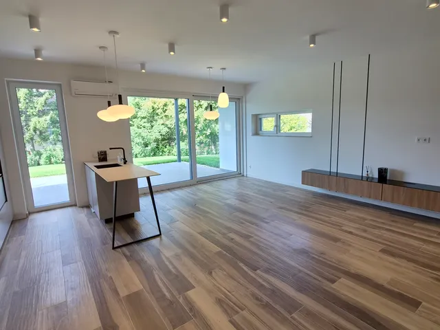 Eladó ház Budapest II. kerület, Máriaremete 149 nm
