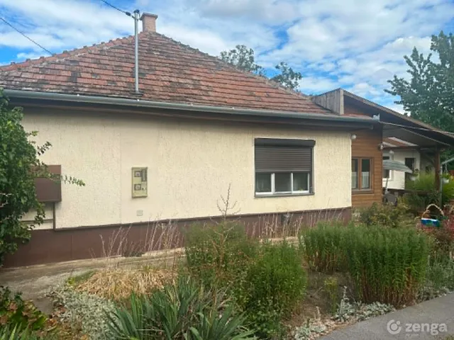 Eladó ház Kartal, Béke utca 61 132 nm