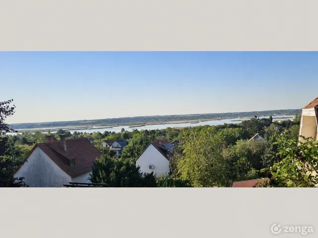 Eladó ház Velence, Bencehegy 195 nm