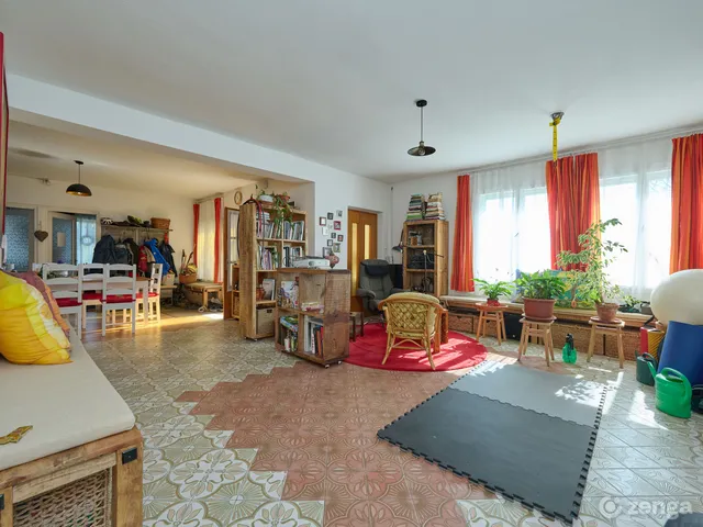 Eladó ház Velence, Bencehegy, Csongor utca 16. 195 nm