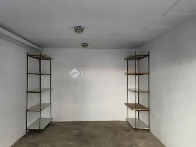 Eladó garázs Debrecen 17 nm