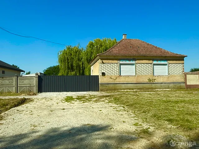 Eladó ház Rábatamási 80 nm