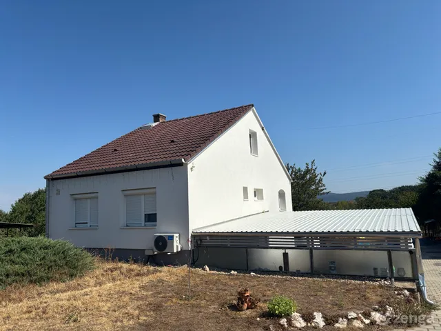 Eladó ház Környe 106 nm