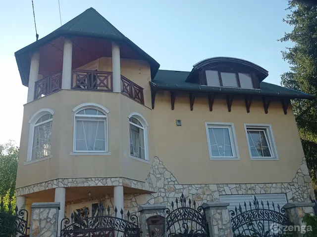 Eladó ház Ózd 274 nm