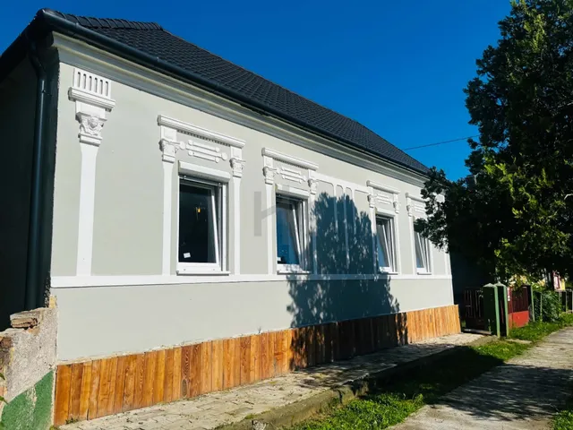 Eladó ház Heresznye 100 nm