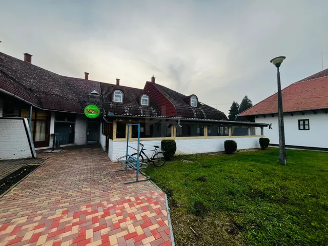 Eladó kereskedelmi és ipari ingatlan Berzence 190 nm