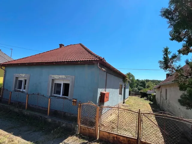 Eladó ház Kaposfő 140 nm