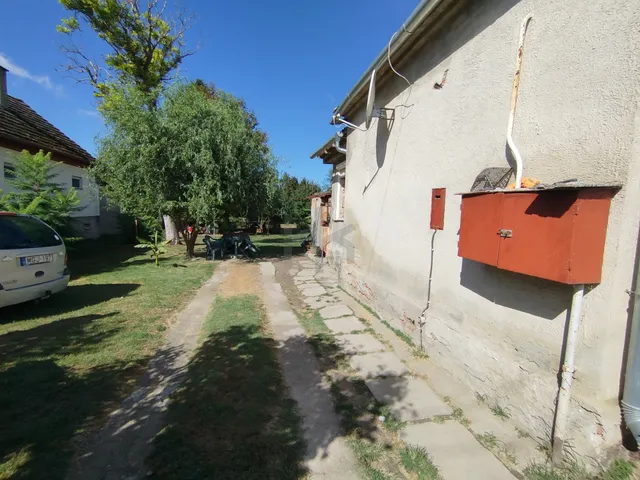 Eladó ház Bolhó 70 nm