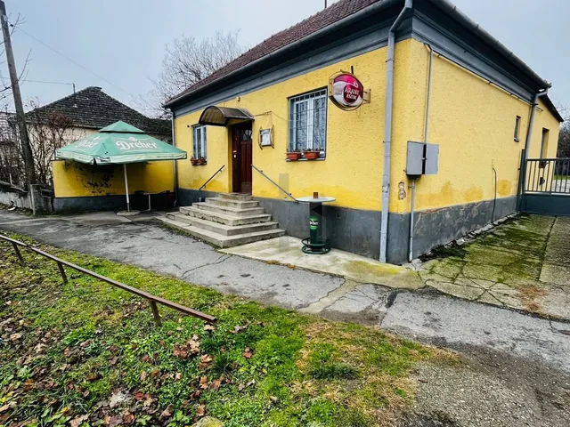 Eladó kereskedelmi és ipari ingatlan Bolhó 134 nm