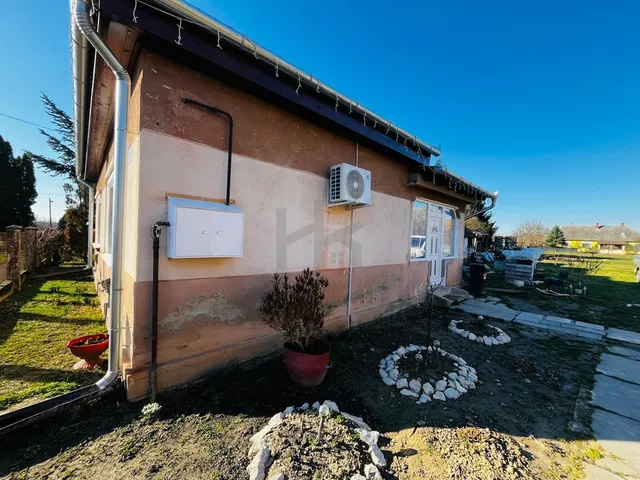 Eladó ház Bolhó 80 nm