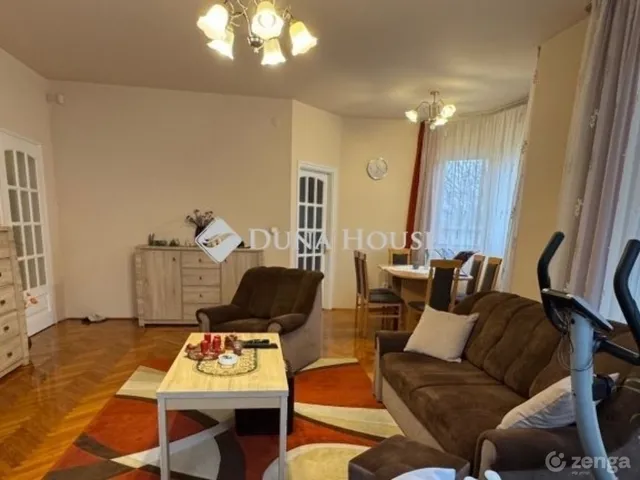 Eladó ház Debrecen, Postakert 263 nm