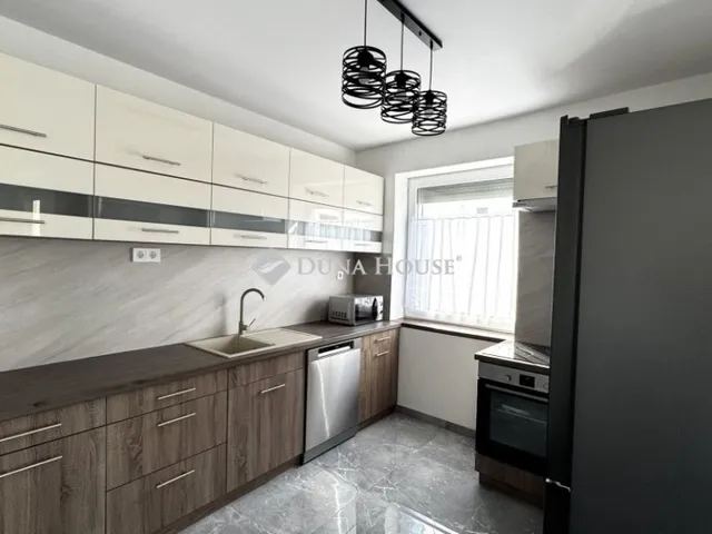 Kiadó lakás Debrecen, Tócóvölgy 61 nm