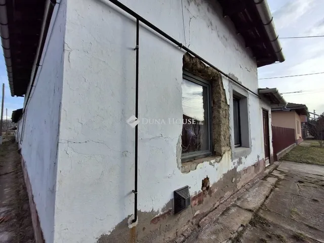 Eladó ház Karcag 97 nm