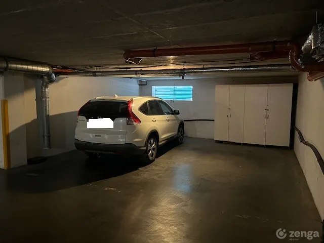 Kiadó garázs Győr, Marcalváros II. 18 nm