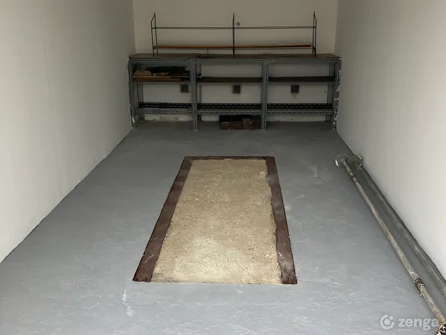 Eladó garázs Székesfehérvár, Szedreskert 18 nm