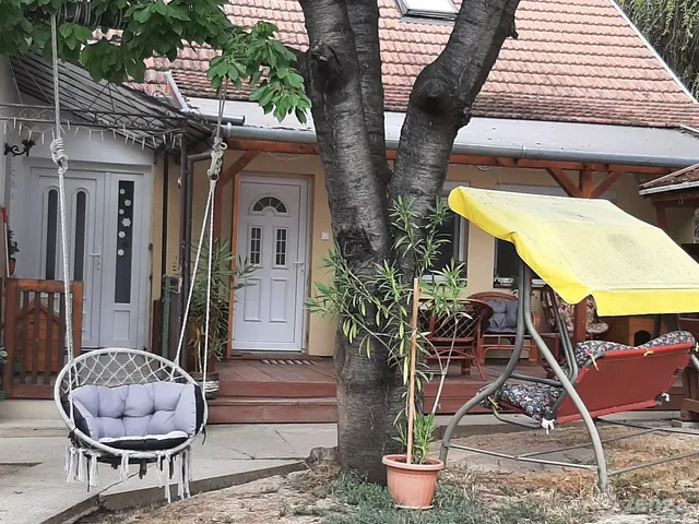 Eladó ház Bénye 205 nm