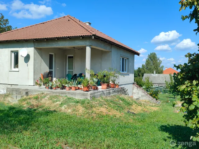 Eladó ház Pázmándfalu 100 nm