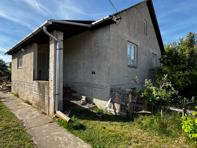 Eladó ház Berzék 100 nm