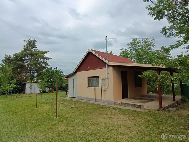 Eladó nyaraló Velence, Velencefürdő, XII. utca 56 30 nm