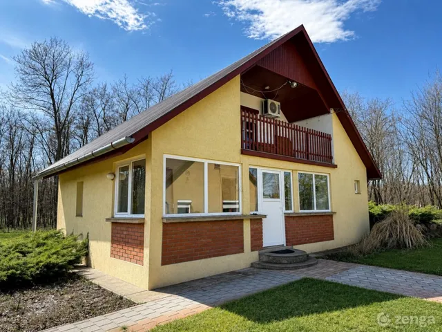 Eladó mezőgazdasági ingatlan Szentkirály 175 nm