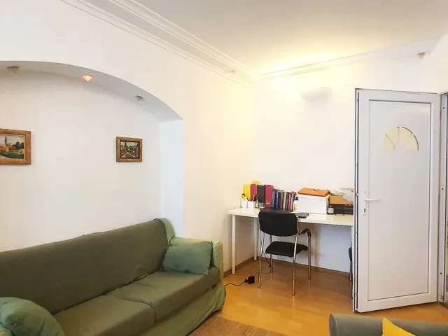 Eladó kereskedelmi és ipari ingatlan Budapest XII. kerület, Hegyvidék 125 nm