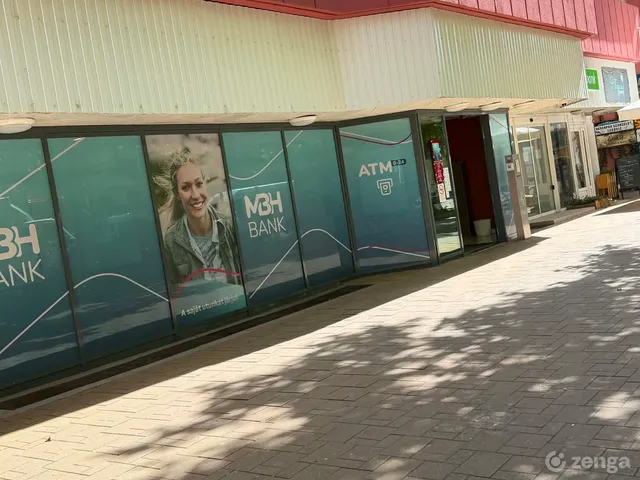 Kiadó kereskedelmi és ipari ingatlan Zalaegerszeg, Belváros 1000 nm