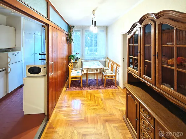 Eladó lakás Budapest II. kerület, Kurucles, Hűvösvölgyi út 104 104 nm