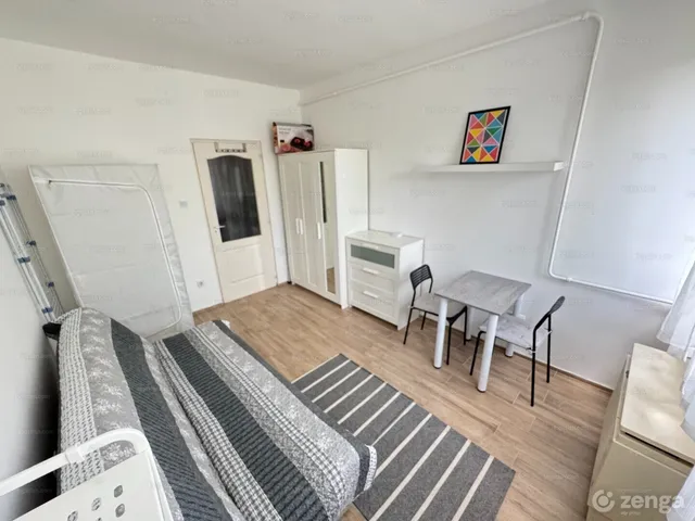 Eladó lakás Budapest XIX. kerület, Óváros 18 nm