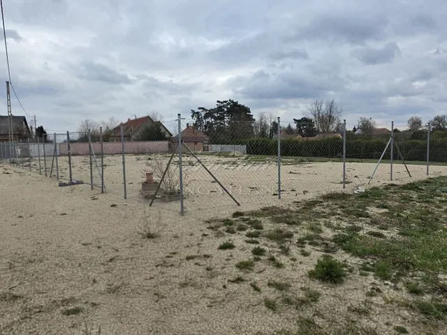 Eladó telek Győr, Ménfőcsanak 787 nm