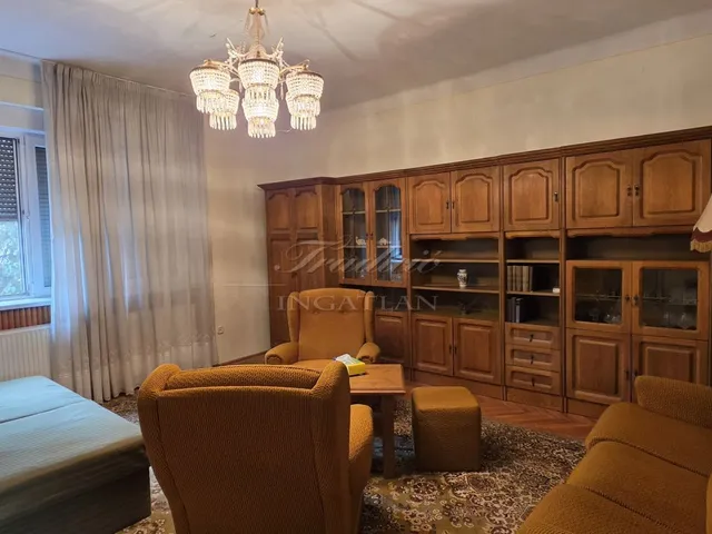 Eladó ház Győr, Szabadhegy 220 nm